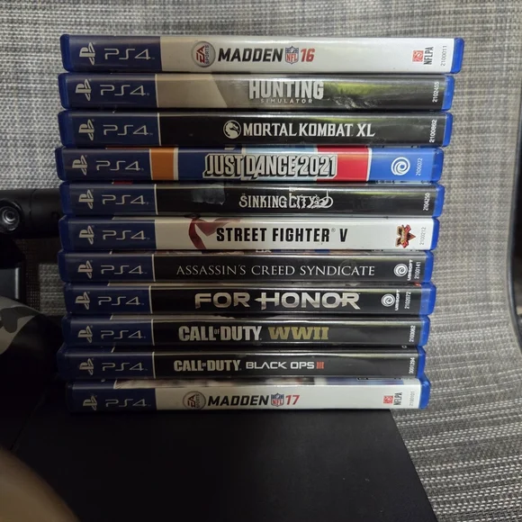 Sony PlayStation 4 Matte 500GB HDD Console, Camera, Controllers, Games Bundle. - Picture 8 of 12